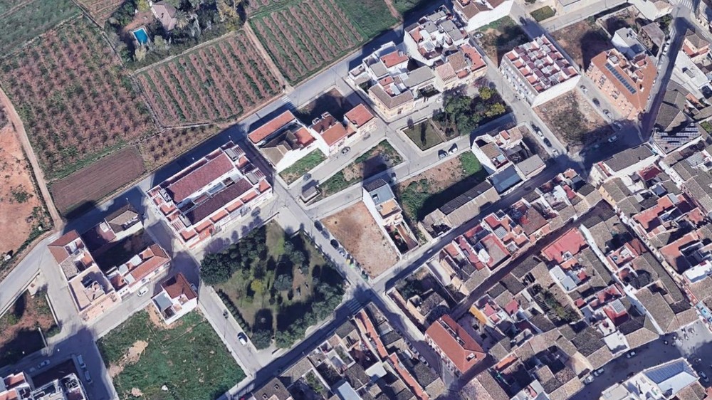 Parcela urbana en benimodo